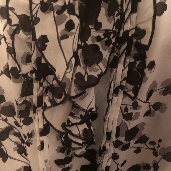 Maurices Black, Grey and White Blouse Size-Small - Picture 3 of 7